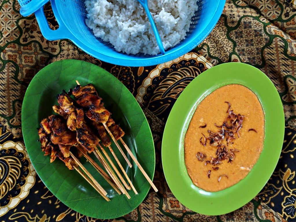 food-chicken-sate-1