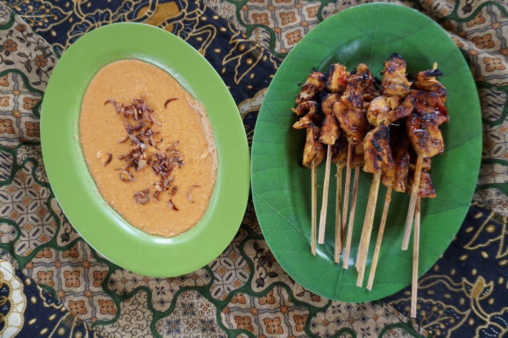food-chicken-sate-2